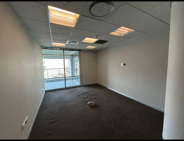 429M² OFFICE TO LET IN SANDTON CENTRAL